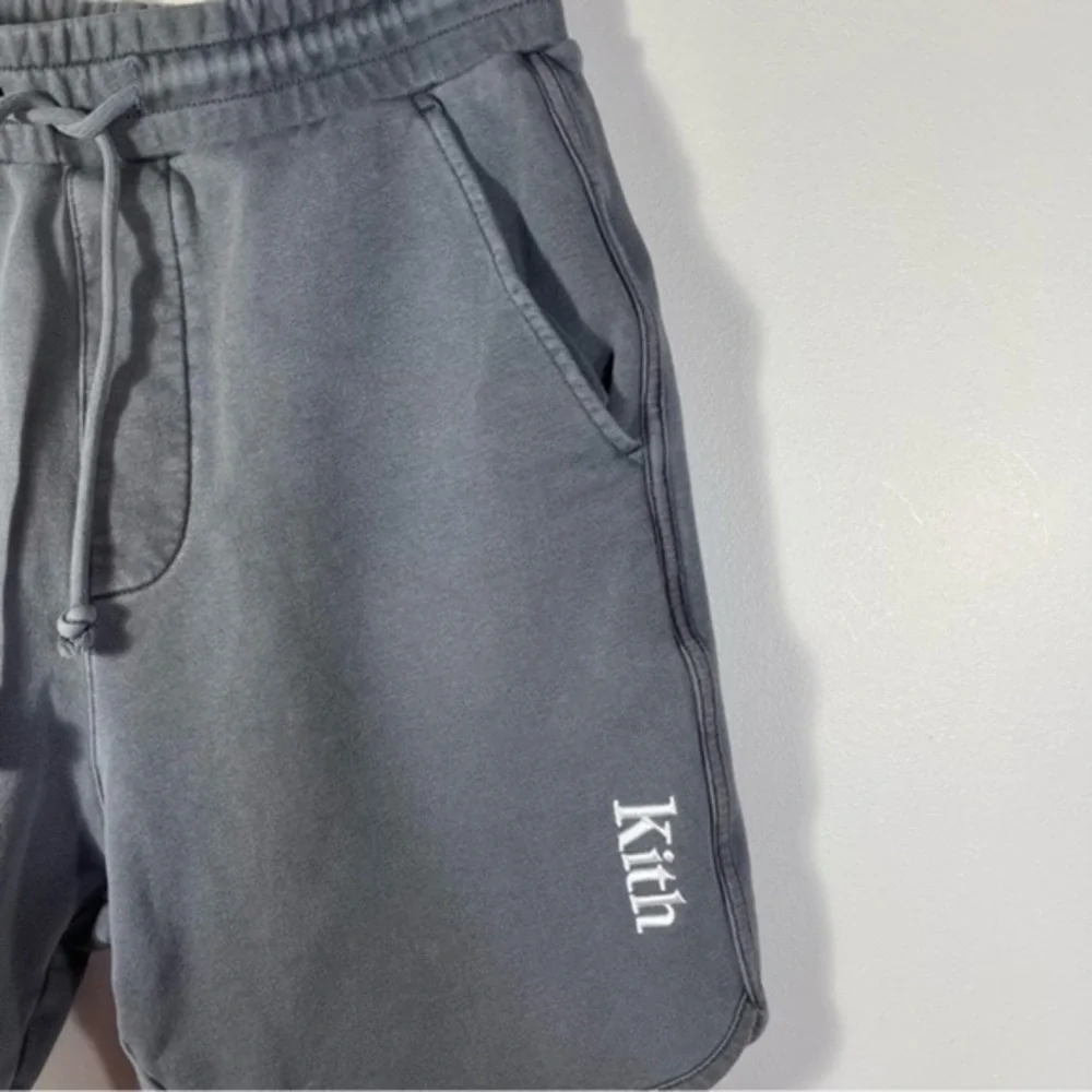 Kith Shorts Mens Size XS Color Darker Gray